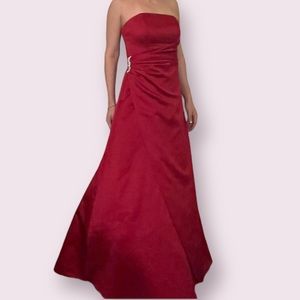 Apple Red Gown